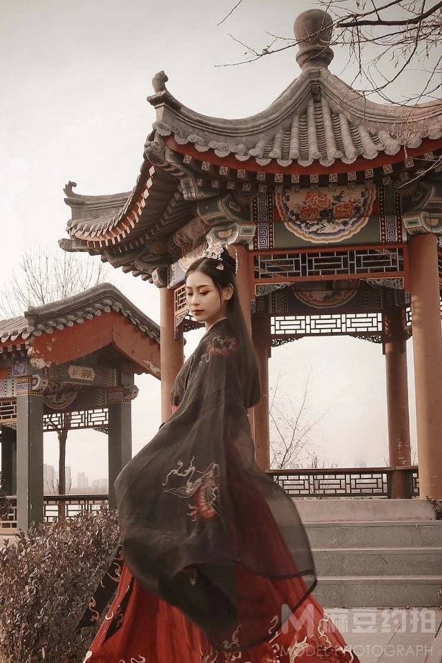 汉服模特