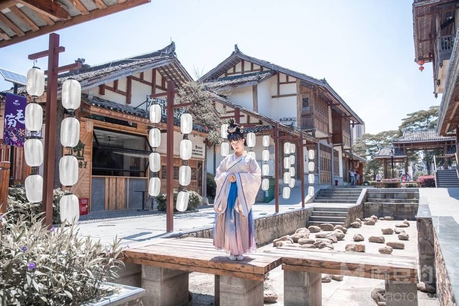 汉服模特