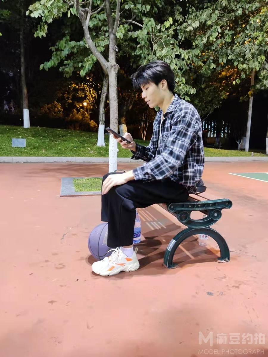 清新模特