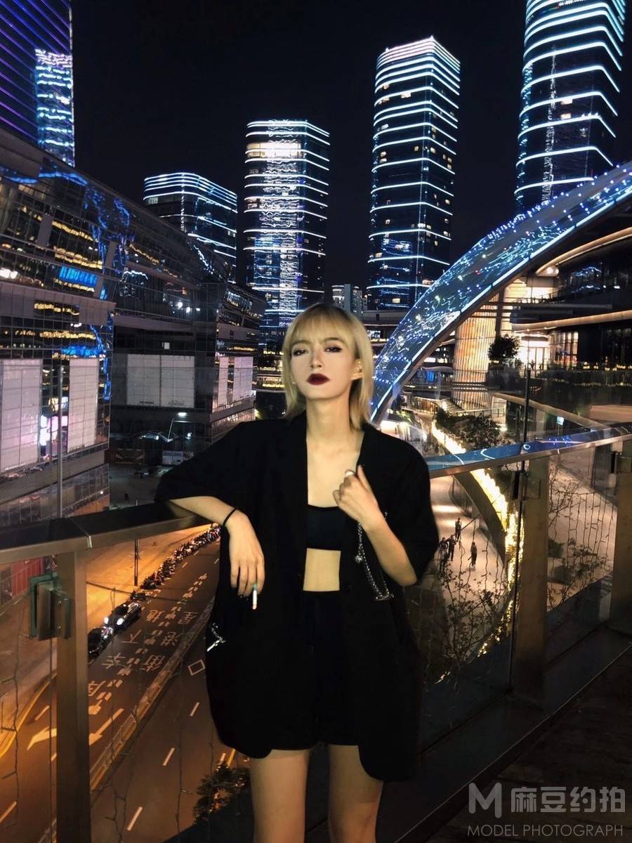 妆容模特