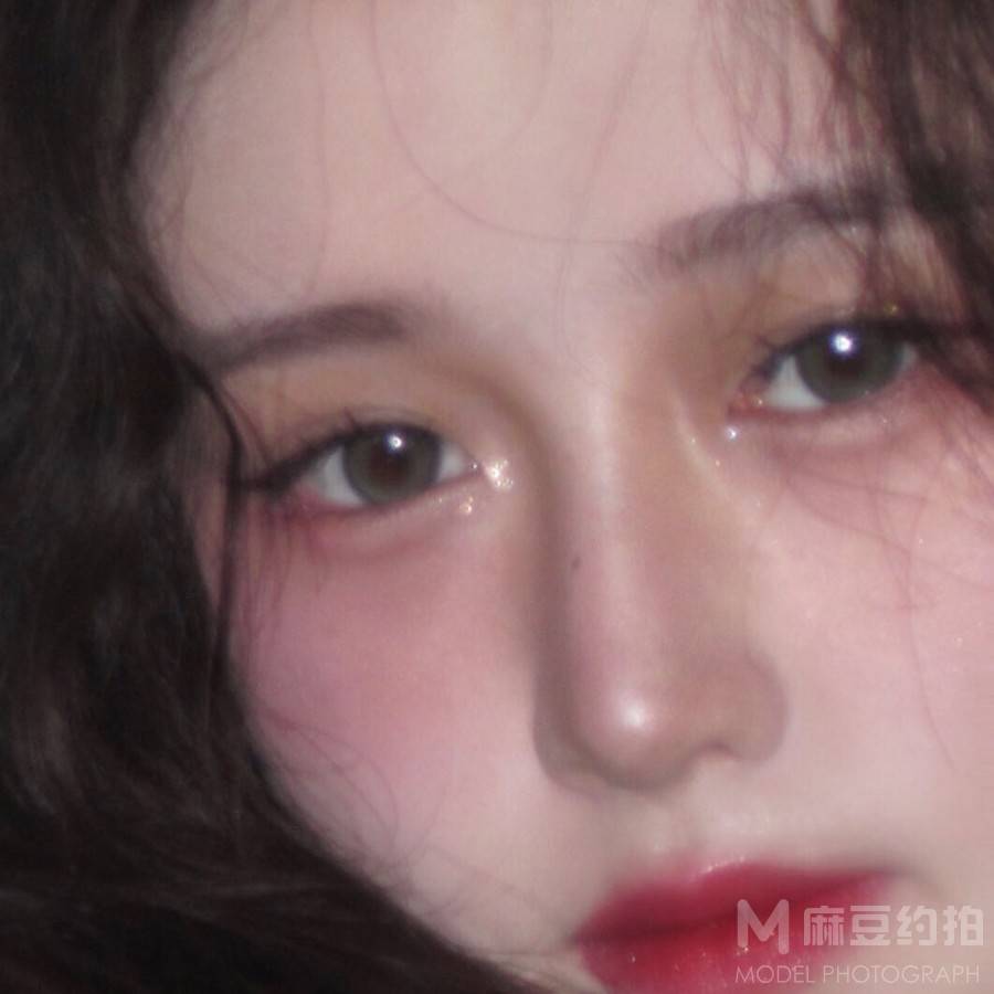 妆容模特
