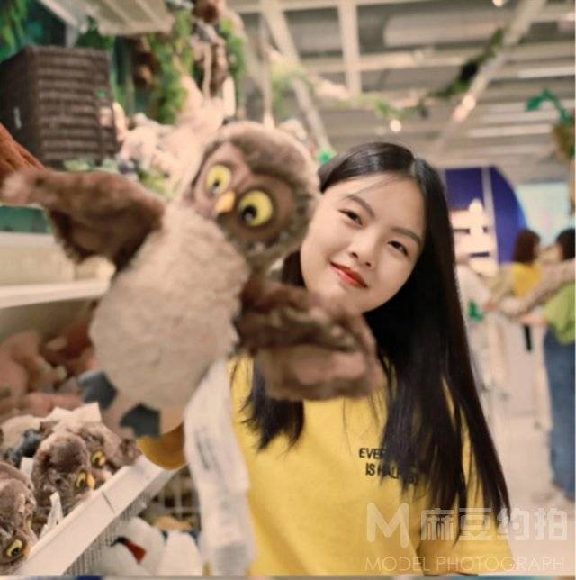 校园模特