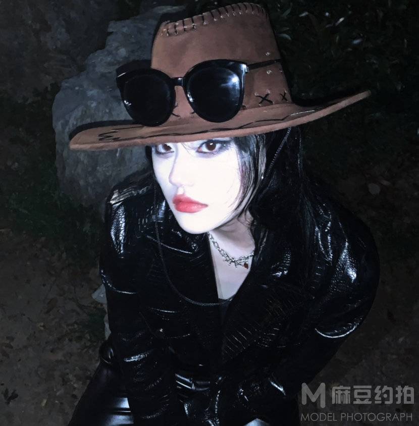 暗黑模特