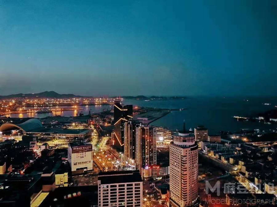夜景模特