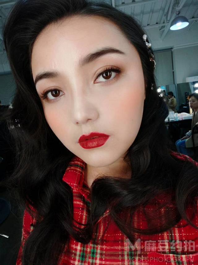 妆容模特