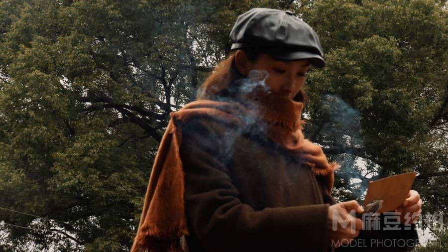 情绪模特