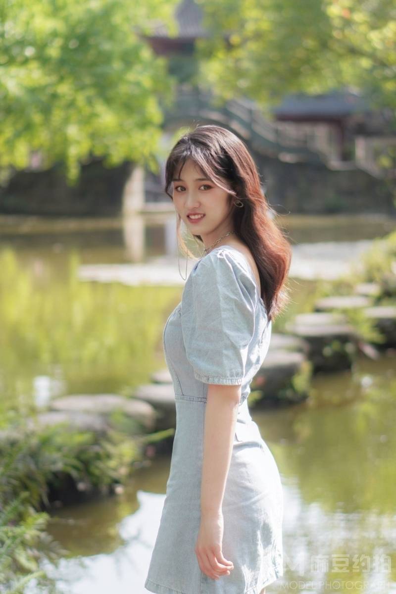清新模特