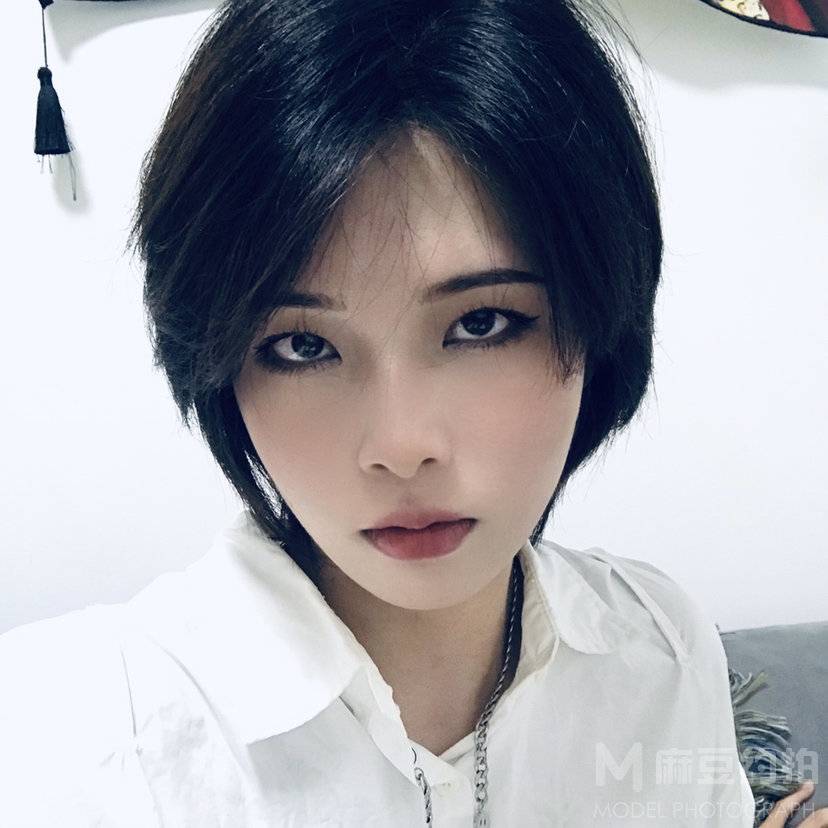 暗黑模特