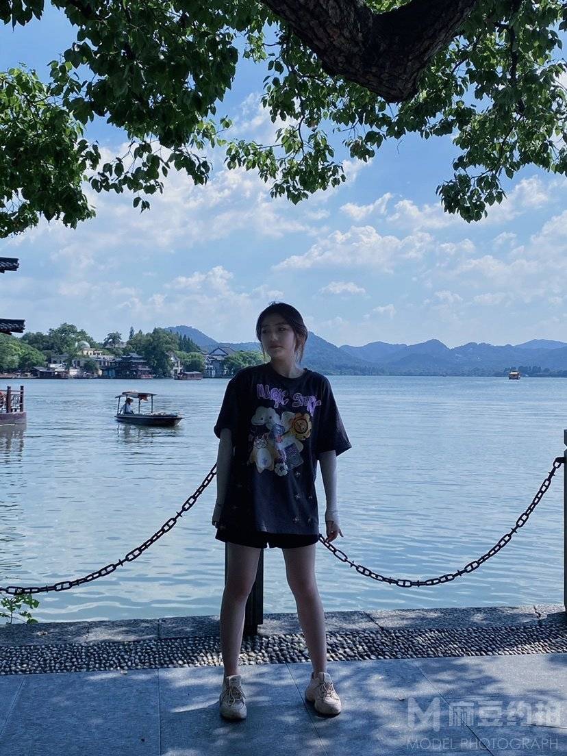 校园模特