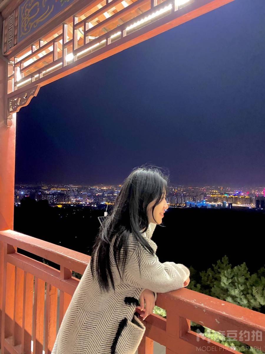 夜景模特