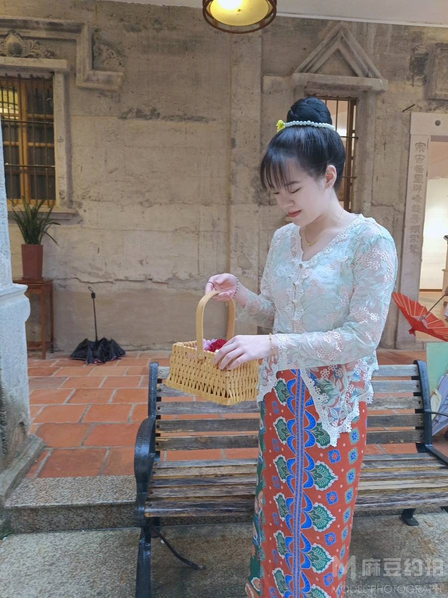 妆容模特