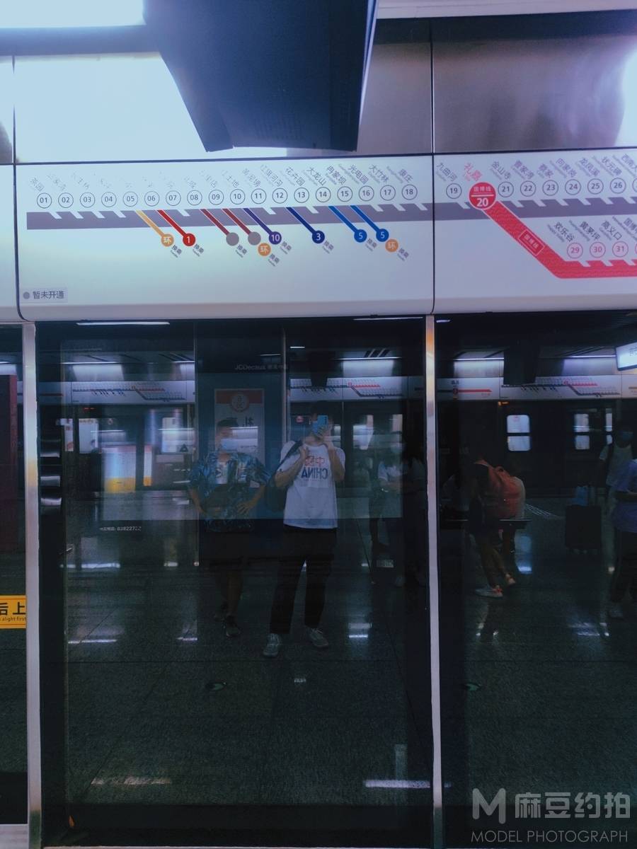 情侣模特