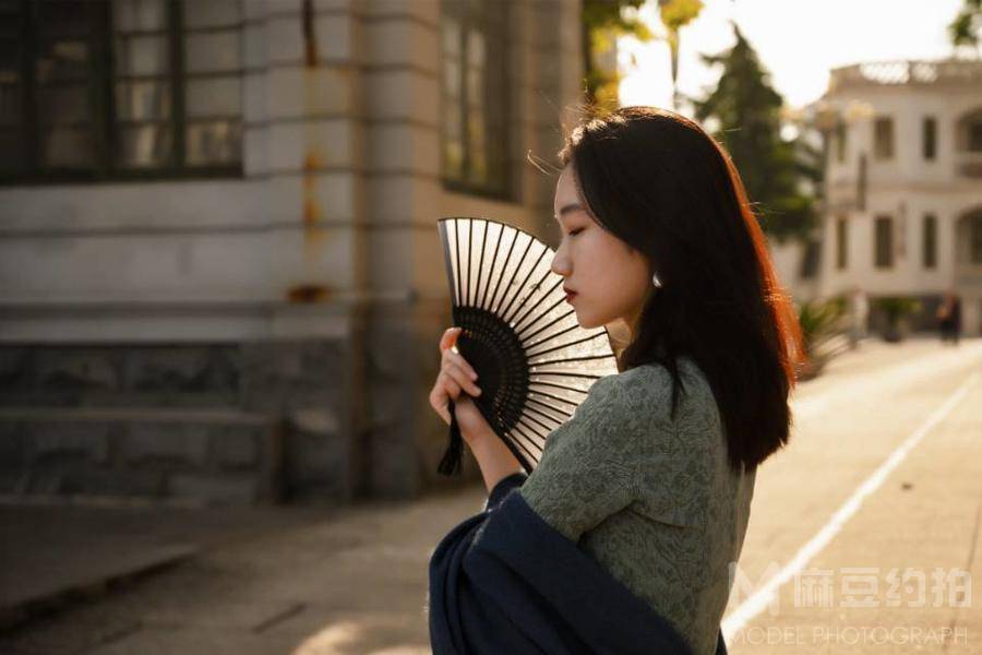 校园模特
