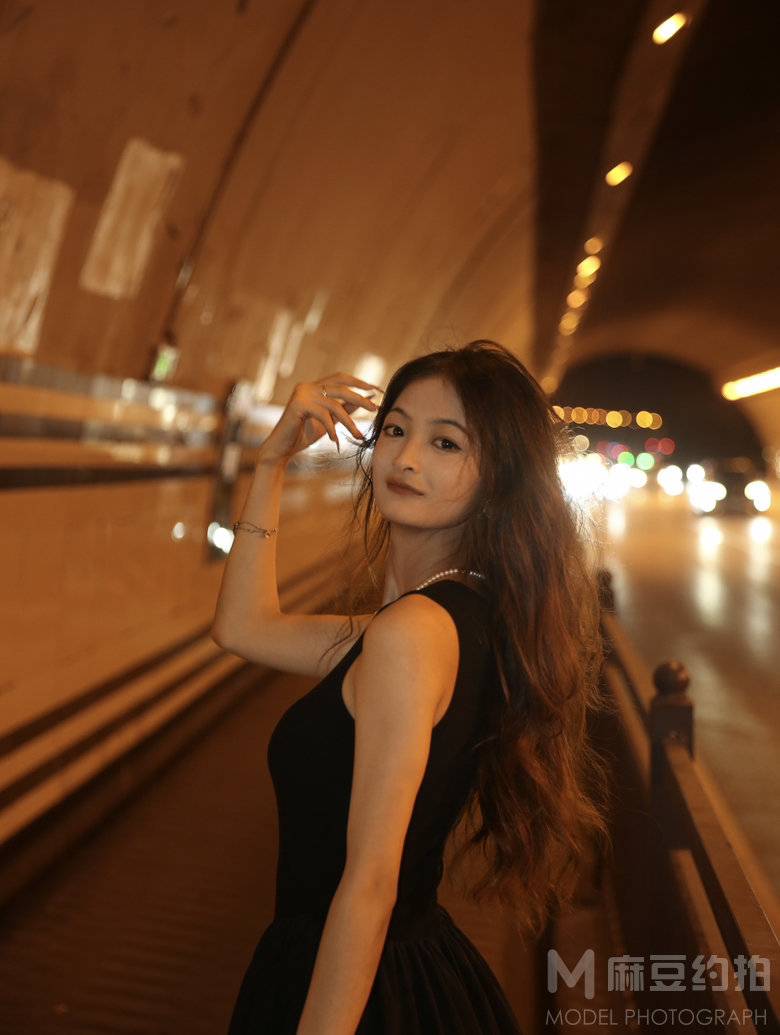 夜景模特