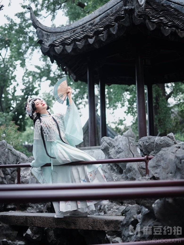 汉服模特