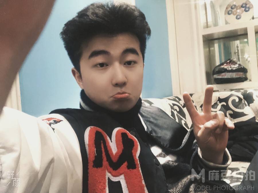 纪实模特