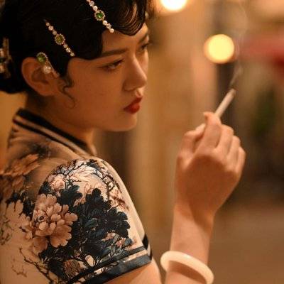 情绪模特
