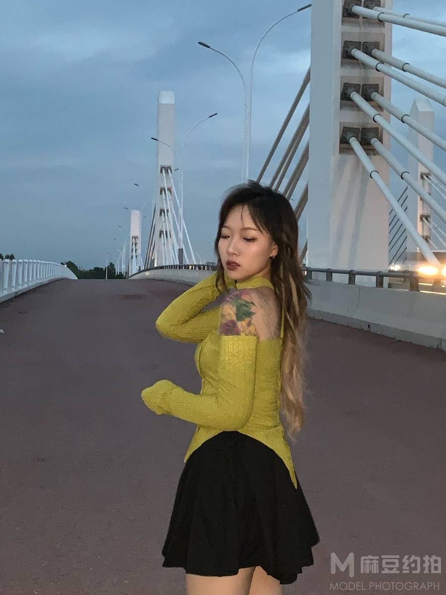妆容模特