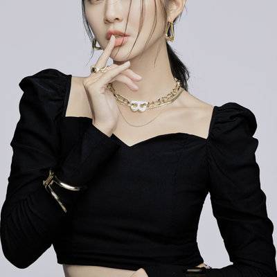 黑白模特