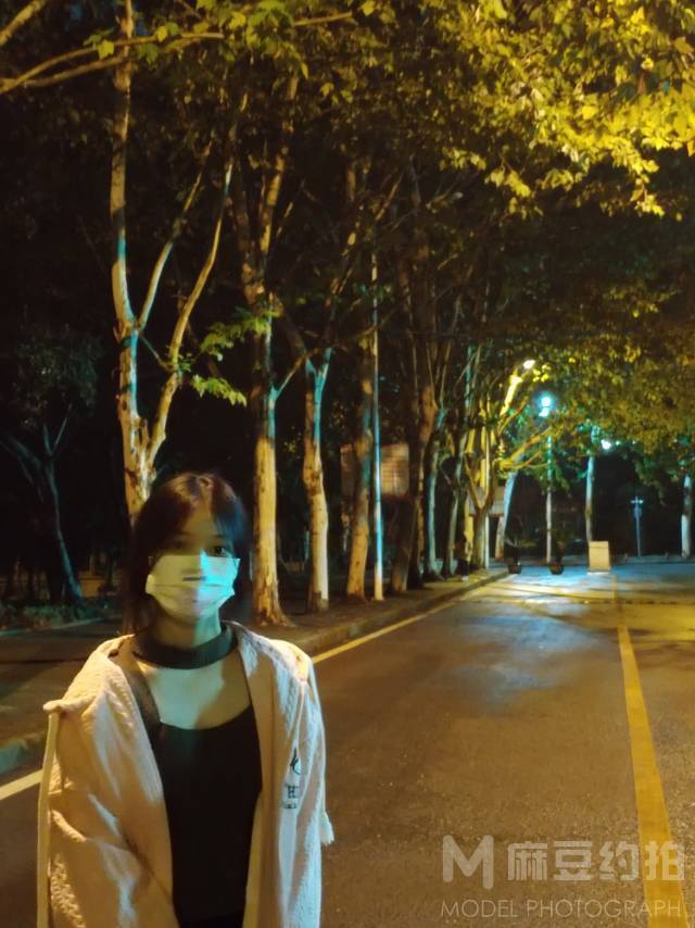 胶片模特