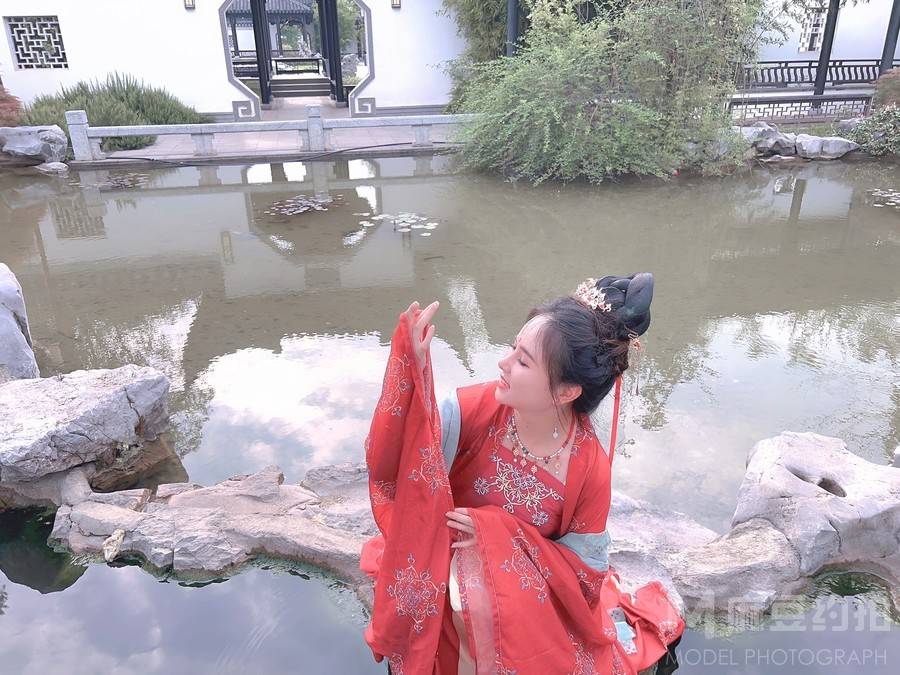 汉服模特