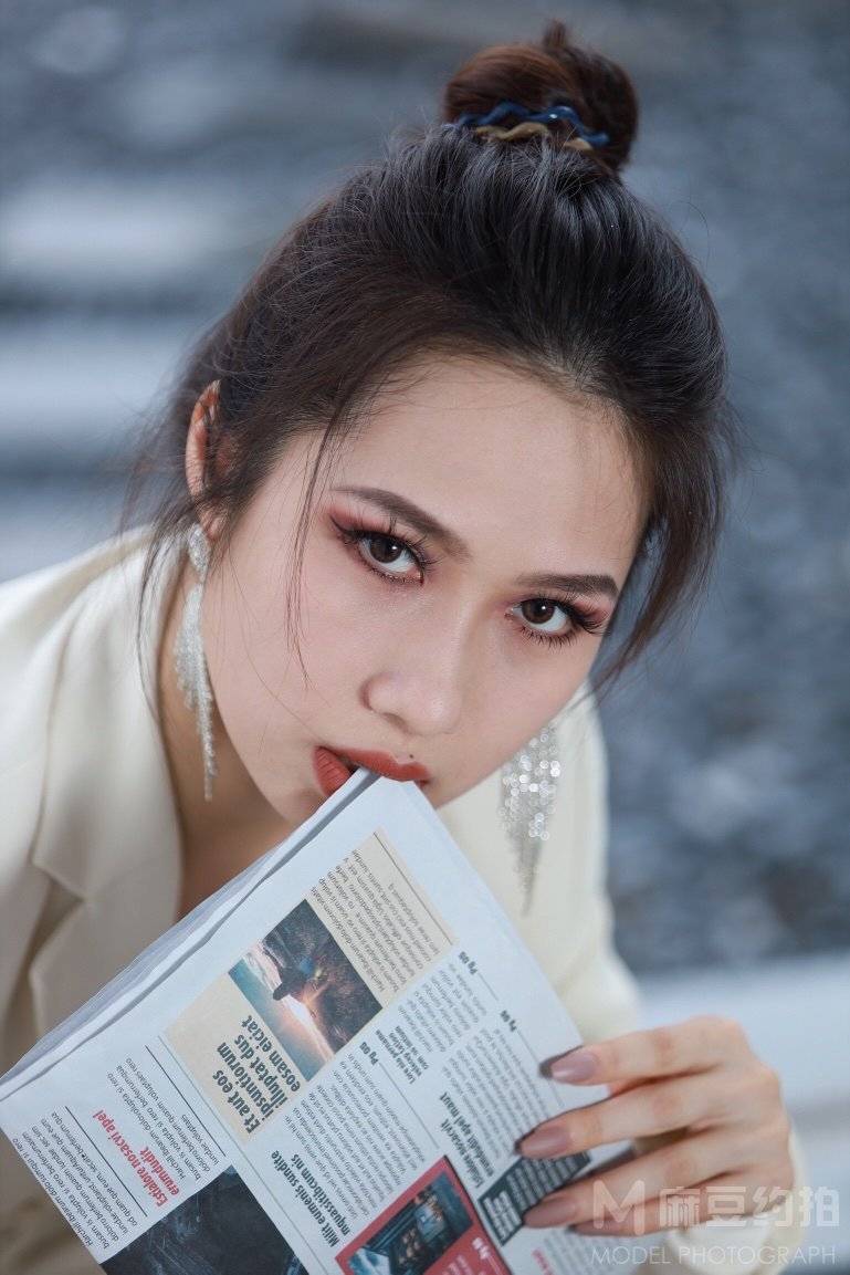 情绪模特