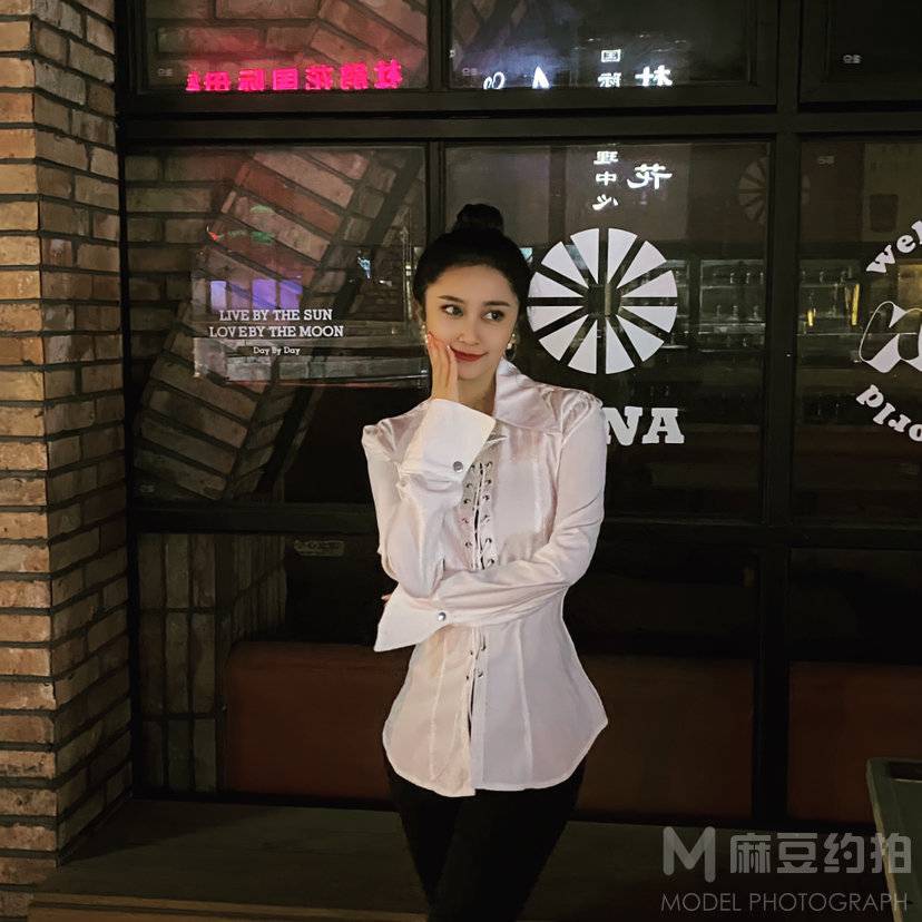 妆容模特