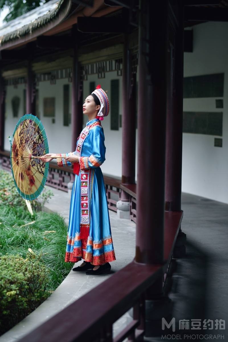 汉服模特