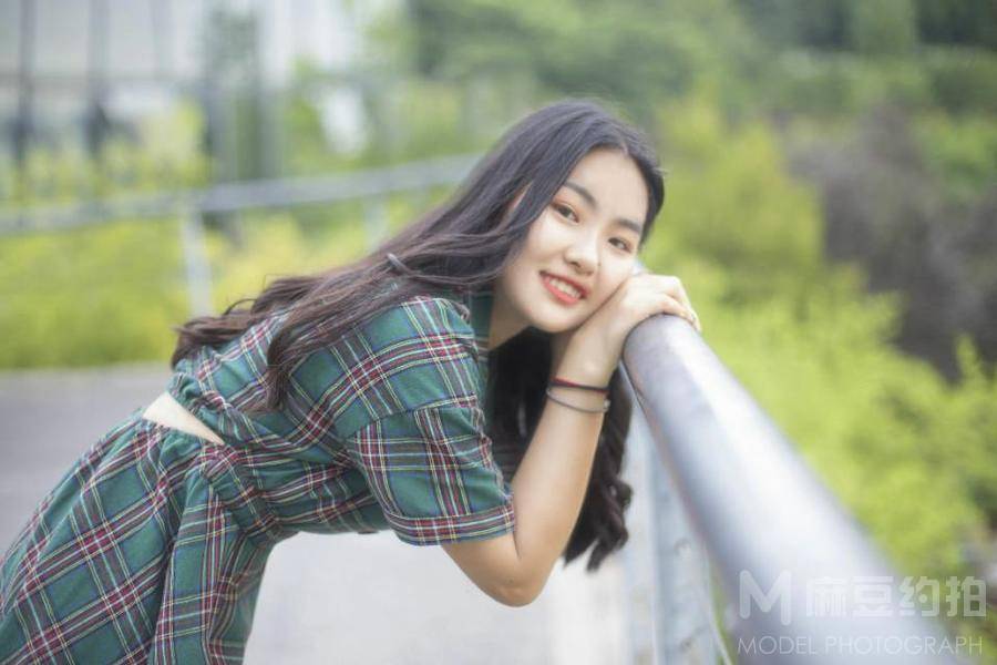 清新模特
