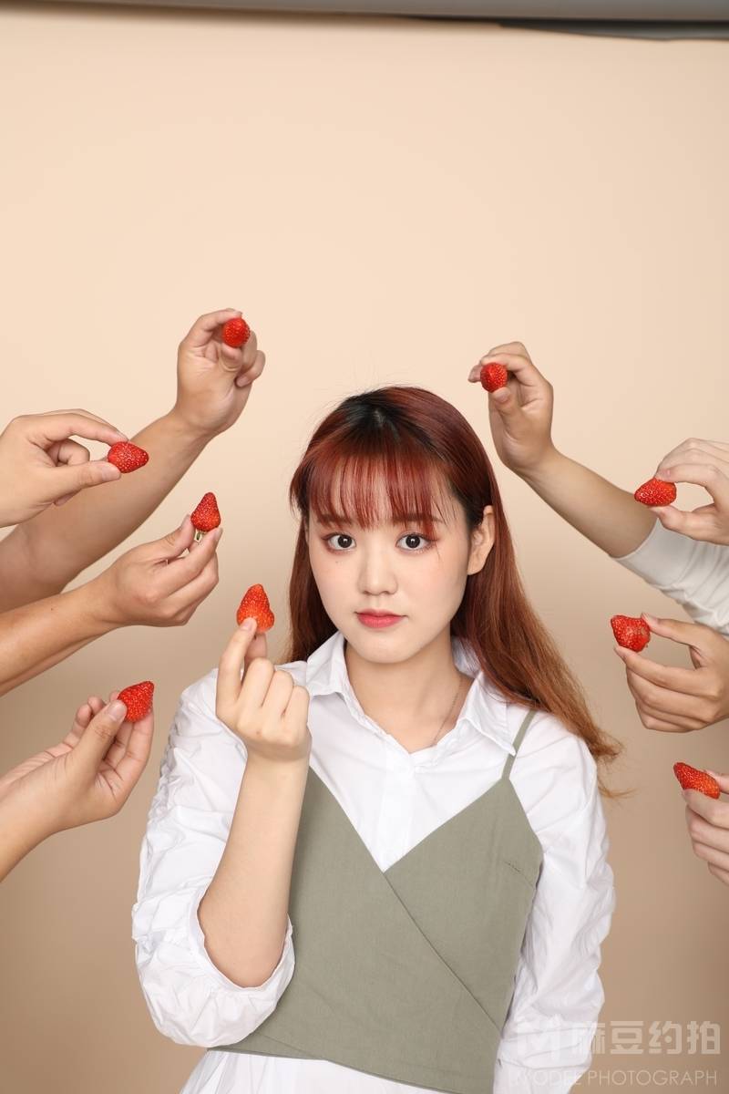 清新模特
