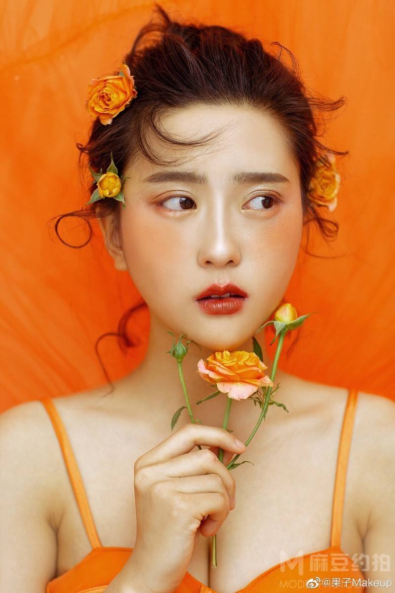 妆容模特