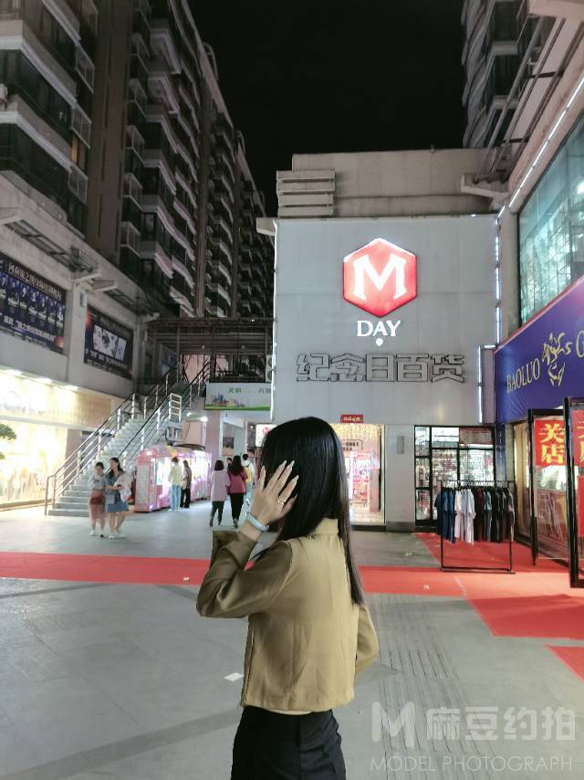夜景模特