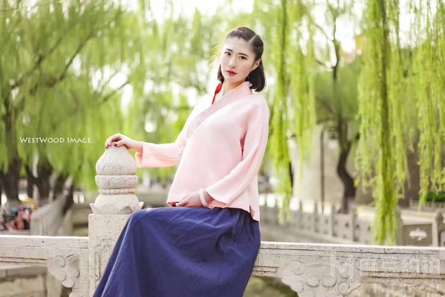 汉服模特