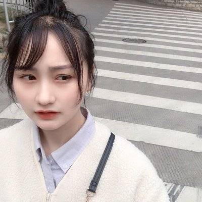 宝丽来模特