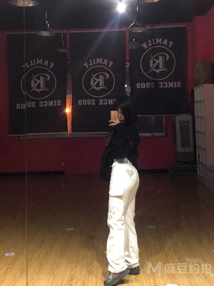 胶片模特