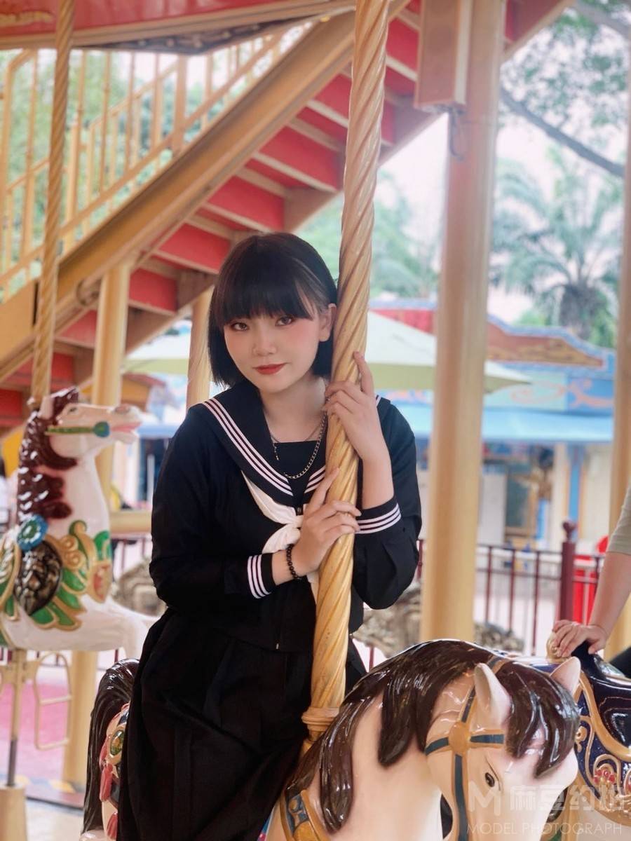 校园模特