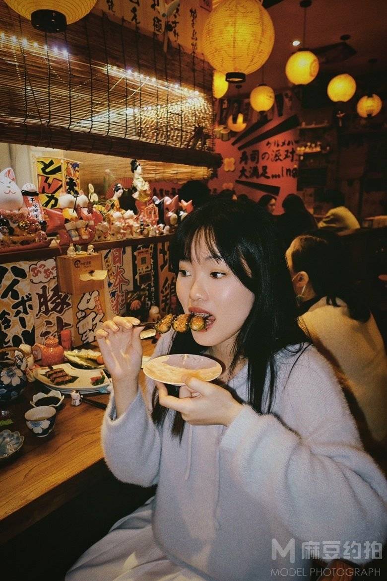 情绪模特