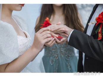 黑白模特