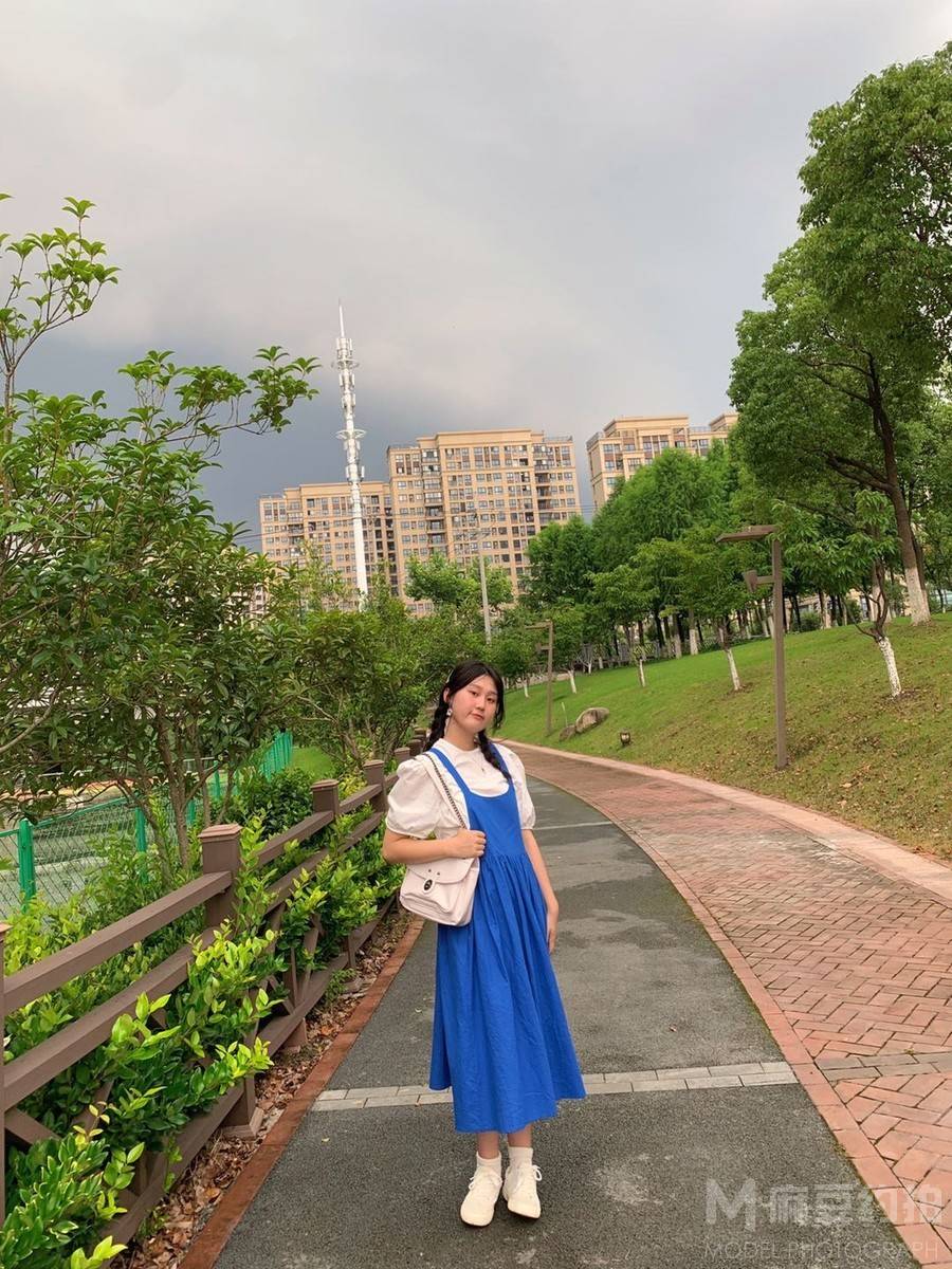 校园模特