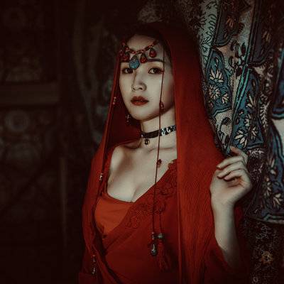 情绪模特