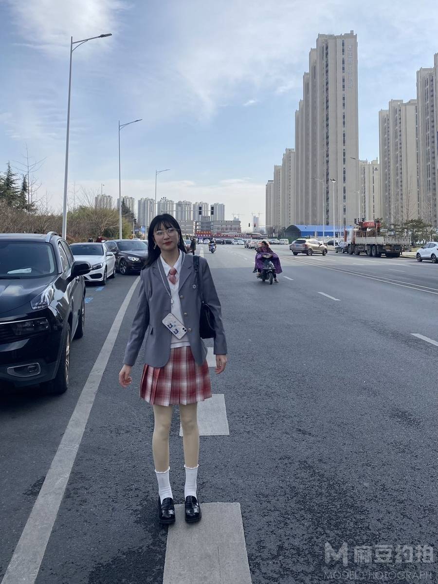 校园模特