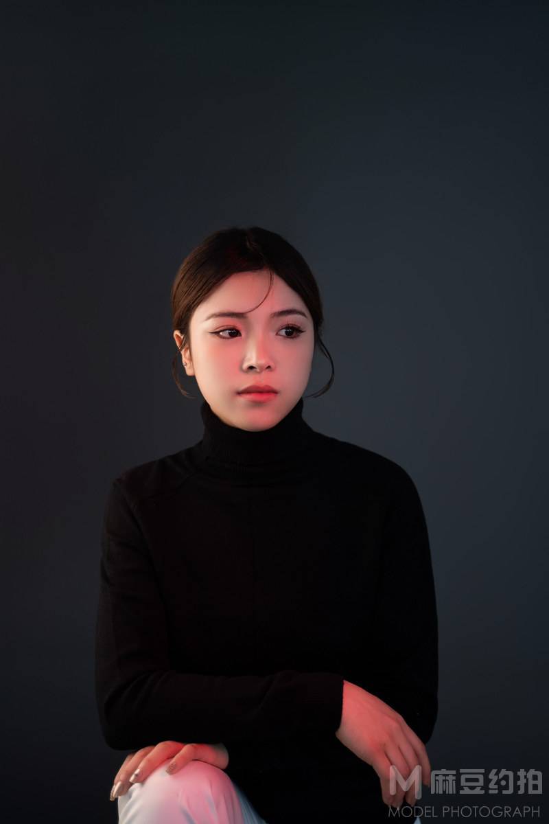 情绪模特