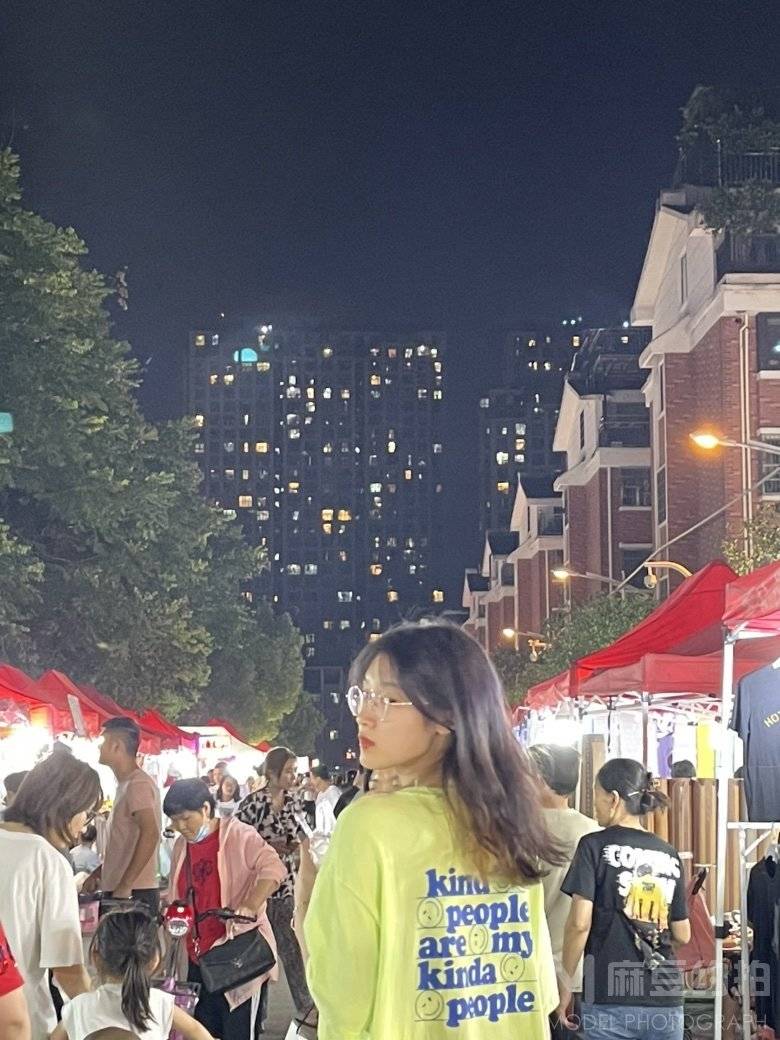 夜景模特