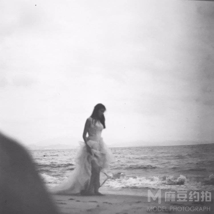 黑白模特