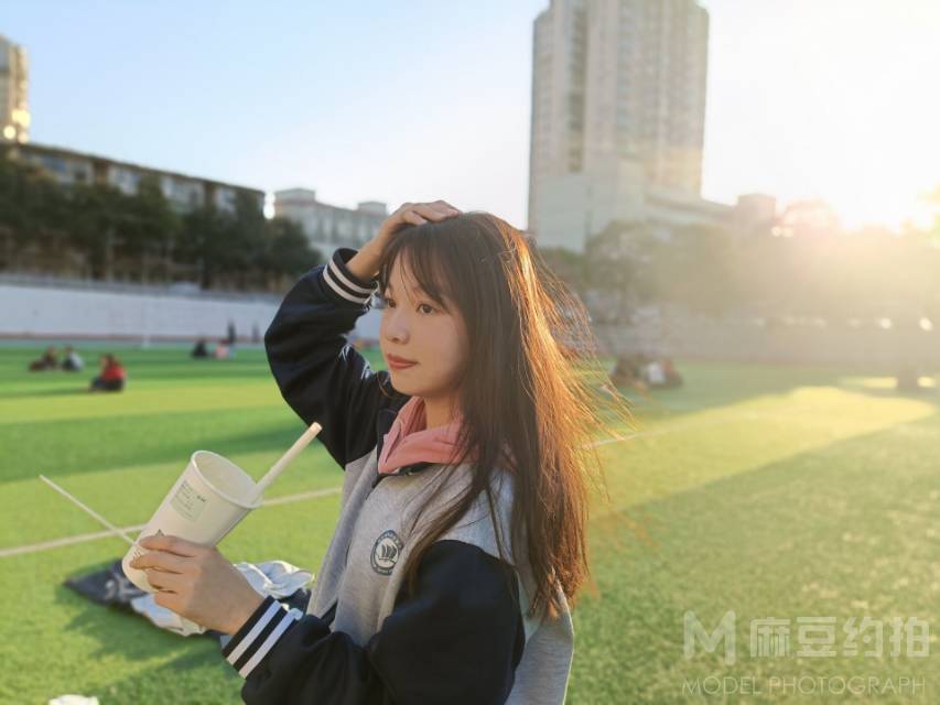 校园模特