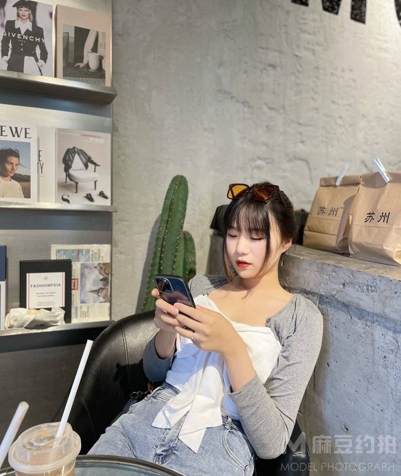 清新模特