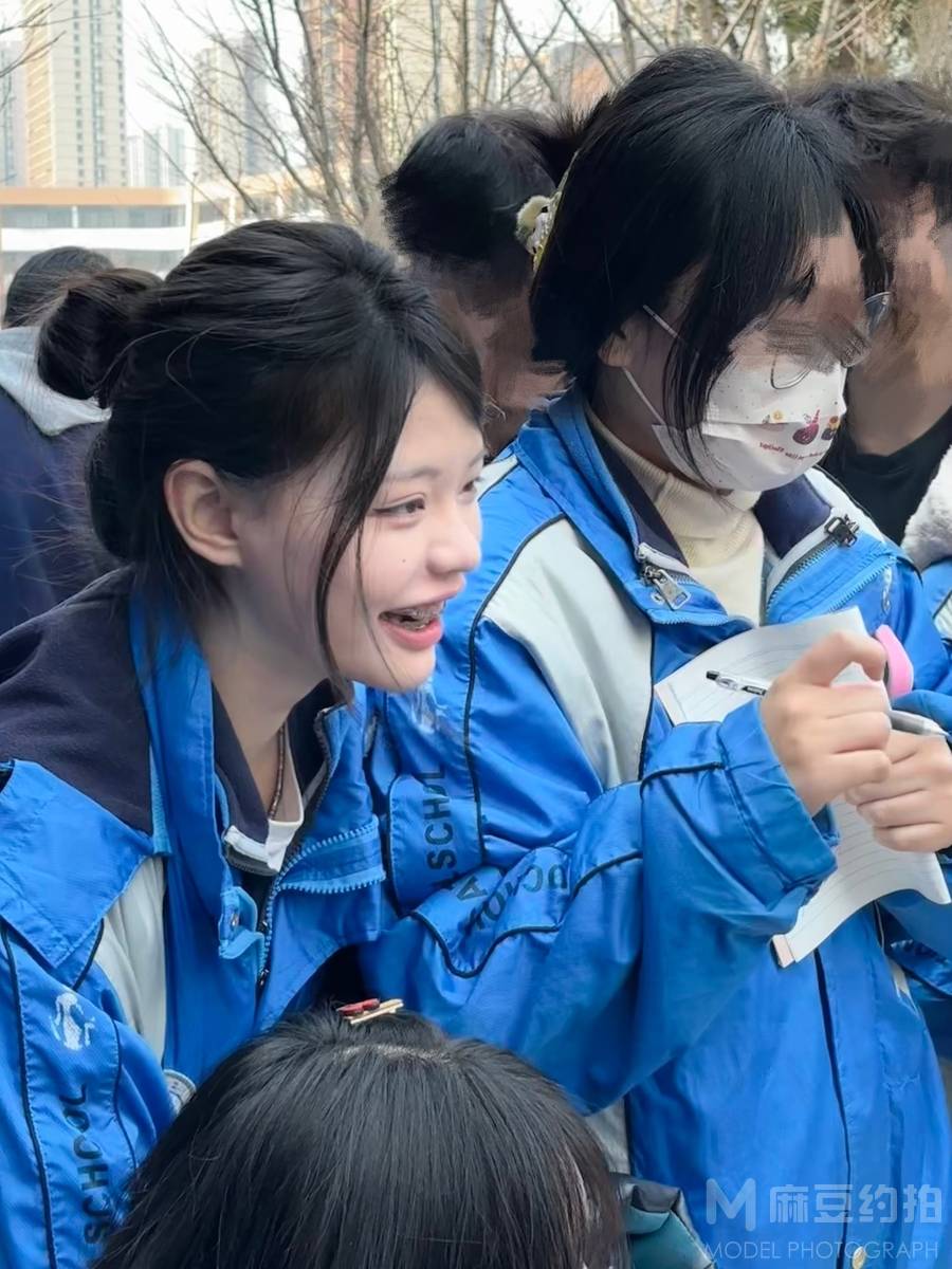 校园模特