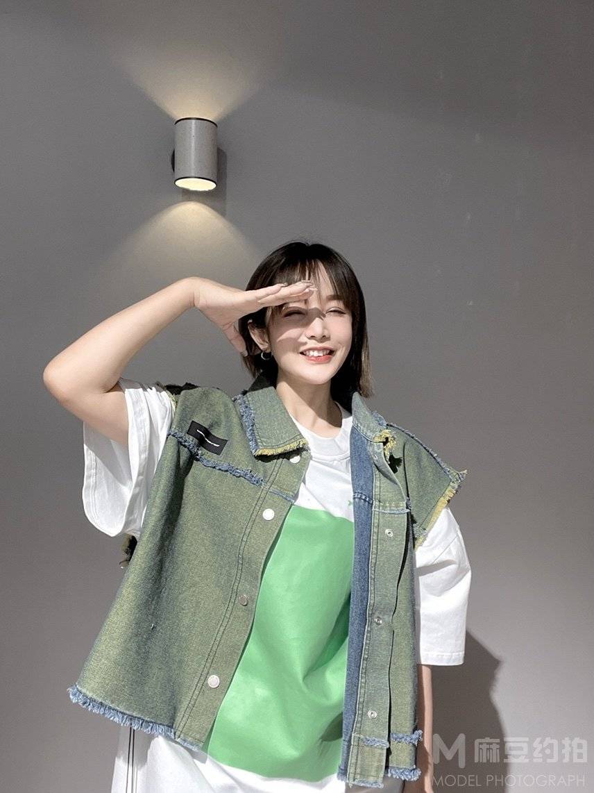 清新模特