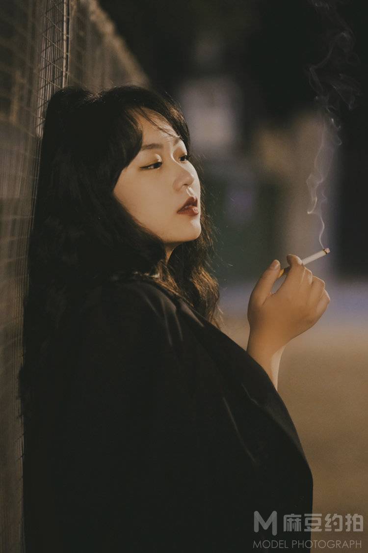 夜景模特