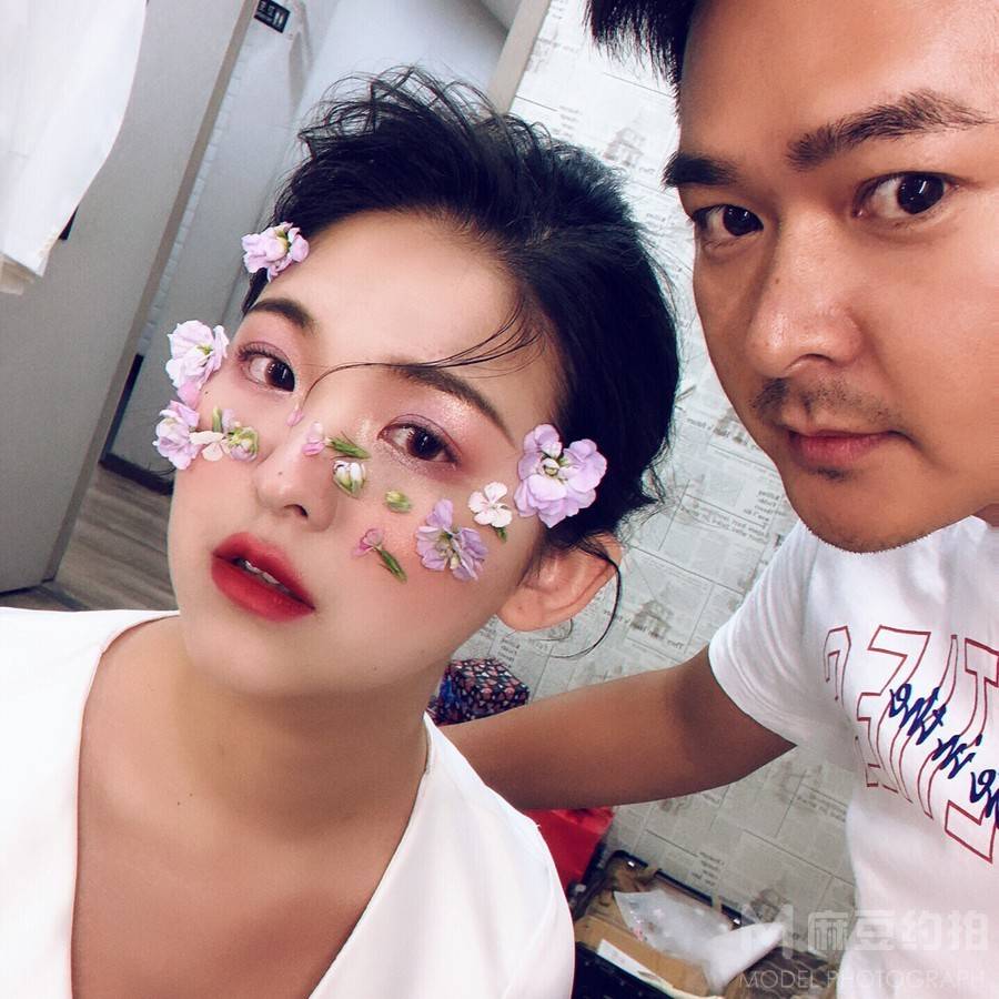妆容模特